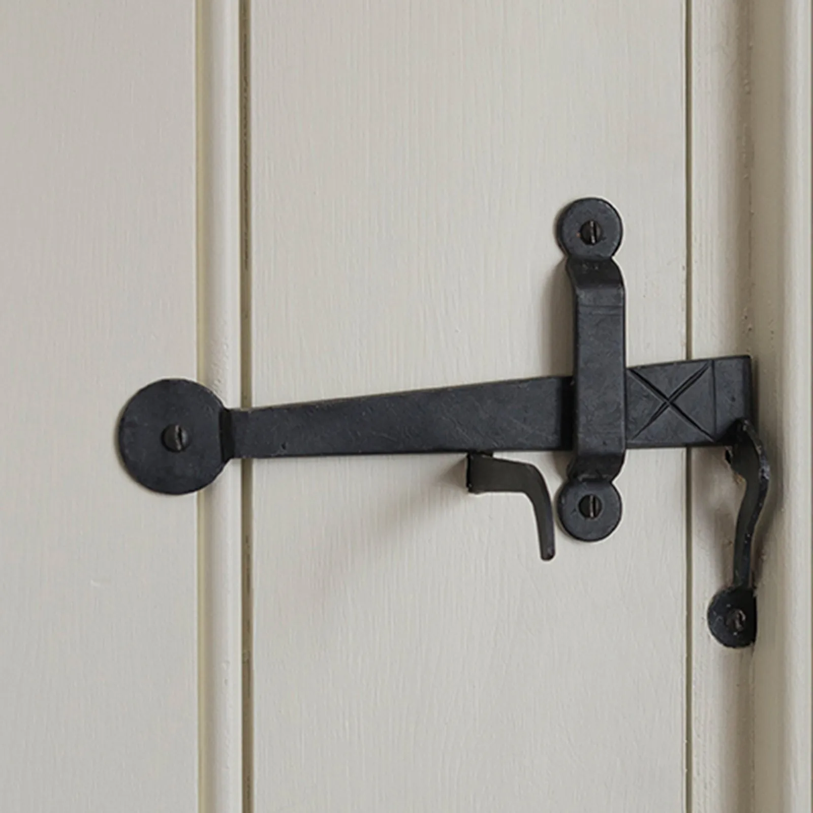 Suffolk Latch Black